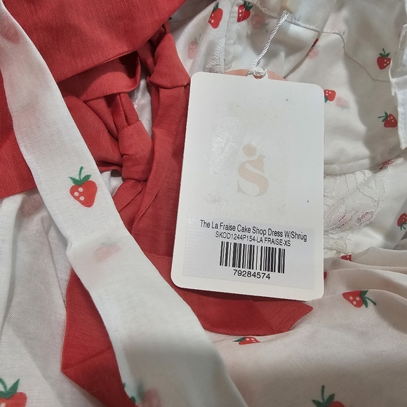SELKIE La Fraise Strawberry Shortcake Cake Shop, Strapless Mini Dress with Shrug - Picture 7 of 8